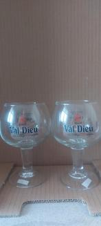 2 Val Dieu glazen 25cl zwart schrift, Ophalen of Verzenden, Zo goed als nieuw