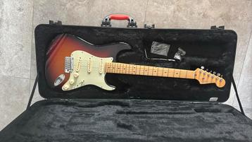 Fender American Deluxe Stratocaster 60eme, Musique & Instruments, Enlèvement, Comme neuf, Fender