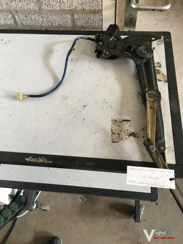 Subaru Justy 1.3 3drs 1997 Elektr Raammechanisme Linksvoor beschikbaar voor biedingen