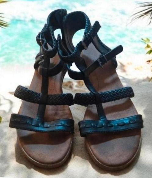 ✨️SALE‼️ VINTAGE Sandalen Maat 42✨️, Kleding | Dames, Schoenen, Gedragen, Sandalen of Muiltjes, Zwart, Ophalen of Verzenden