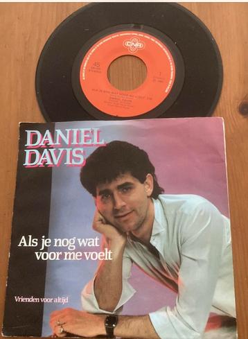 Daniel Davis/ Als je nog wat voor me voelt 