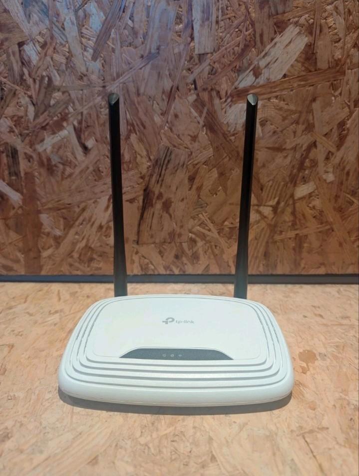 Routeur TP-Link 300 Mbps Wi-Fi, Informatique & Logiciels, Points d'accès, Comme neuf, Enlèvement ou Envoi
