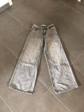 Jeans Bershka, maat 36
