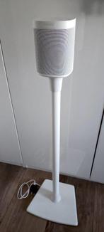 Sonos one + Sanus vloerstandaard (nieuwstaat), Ophalen of Verzenden, Zo goed als nieuw, Sonos