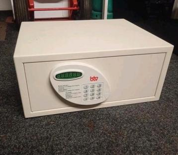 BTV 5-sterren hotelkluis 1 sleutel + code au choix beschikbaar voor biedingen