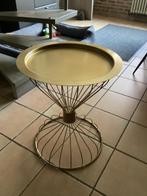Moderne bijzettafel goud kleur , KOOPJE !, Ophalen, Gebruikt, Metaal of Aluminium, 60 cm of meer