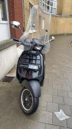 Vespa sprint s, Fietsen en Brommers, Scooters | Vespa, Ophalen, Zo goed als nieuw, Benzine, 50 cc