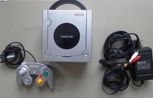 Gamecube Silver + originele Silver controller + kabels, Games en Spelcomputers, Spelcomputers | Nintendo GameCube, Gebruikt, Zilver
