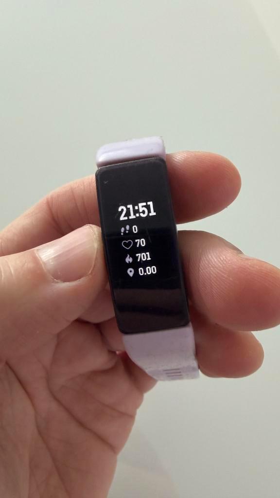 Fitbit Inspire HR - comme neuf!, Sports & Fitness, Cardiofréquencemètres, Comme neuf, Autres marques, Étanche, Avec vitesse de course