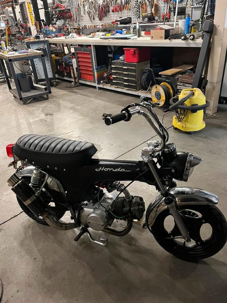 B klasse dax, Fietsen en Brommers, Brommers | Honda, Zo goed als nieuw, Ophalen