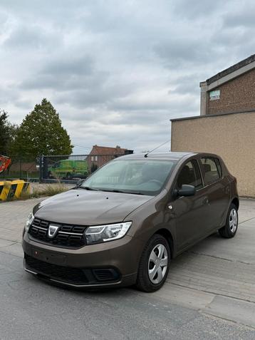 Dacia sandero gekeurd + carpas beschikbaar voor biedingen