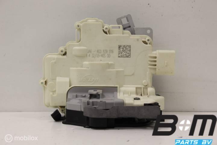 Portierslot RA (bijrijderskant) Audi A3 8V Sedan 4G0839016, Auto-onderdelen, Interieur en Bekleding, Gebruikt