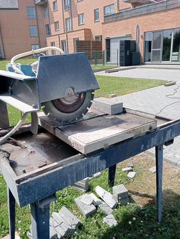 Steenzaagmachine beschikbaar voor biedingen