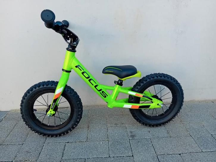 Loopfiets alu Focus Raven Rookie 12inch NIEUW! 🚴‍♂️, Kinderen en Baby's, Speelgoed | Buiten | Voertuigen en Loopfietsen, Nieuw