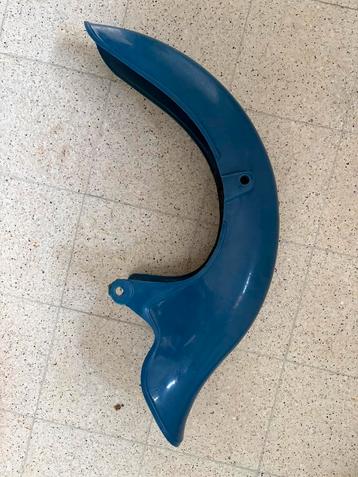 NOS blauw voorspatbord honda C50 / C70 / C50m beschikbaar voor biedingen