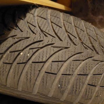Pneus d'hiver beschikbaar voor biedingen