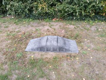Schans voor te steppen of skateboarden  beschikbaar voor biedingen