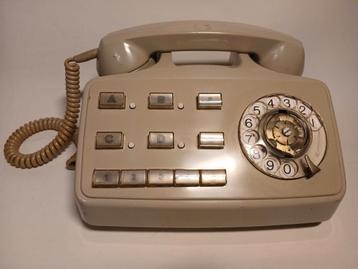 Oude telefoon Atea beschikbaar voor biedingen