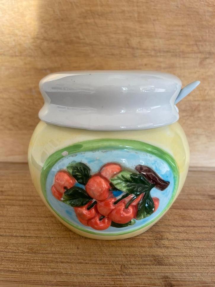 Keramische jampot met kersenmotief, Antiek en Kunst, Curiosa en Brocante, Ophalen of Verzenden