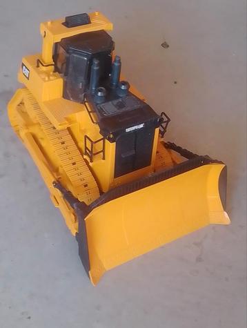 Bruder speelgoedbuldozer van Caterpillar CAT 1:16 beschikbaar voor biedingen
