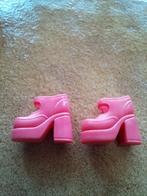 Paar roze schoenen met bandjes en vierkante hakken Barbie, Kinderen en Baby's, Ophalen of Verzenden, Zo goed als nieuw, Barbie