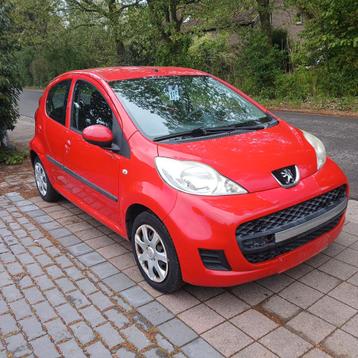 Peugeot 107 Benzine met slechts 170dkm in perfecte staat, Auto's, Handgeschakeld, 5 deurs, Centrale vergrendeling, Te koop
