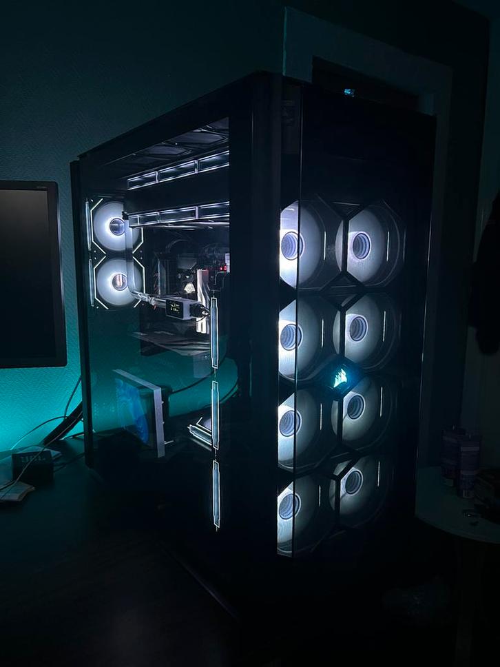 PC-gamer/stream/werkstation - Ryzen 9 9950X, RTX 5080, Computers en Software, Desktop Pc's, Zo goed als nieuw, 4 Ghz of meer, HDD