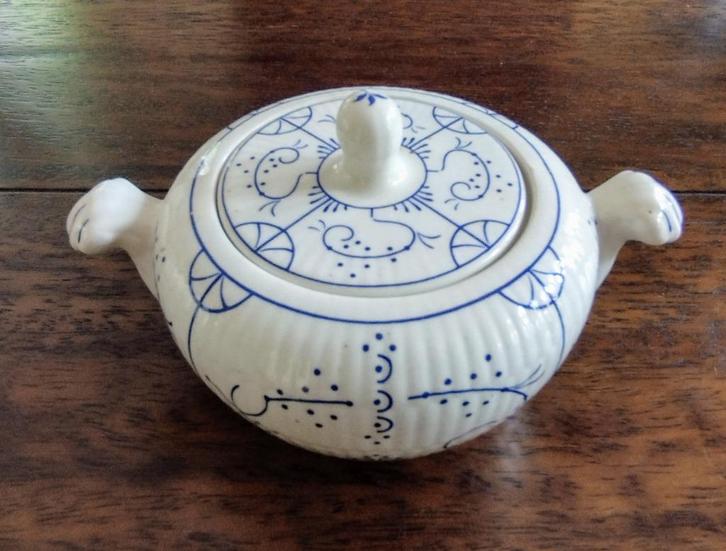 Oma's grote Copenhague suikerpot van Boch, Antiek en Kunst, Antiek | Servies los, Ophalen of Verzenden