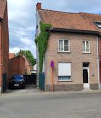 Gerenoveerde woning met zijoprit, garage en werkplaatsen, Immo, 200 tot 500 m², Izegem, Overige soorten, 3 kamers