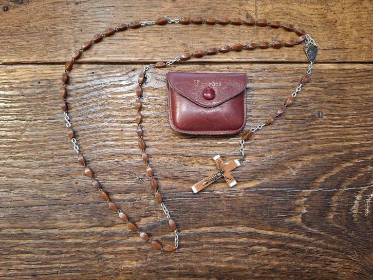 bruine paternoster met zakje Lourdes, Antiek en Kunst, Antiek | Religieuze voorwerpen, Ophalen of Verzenden