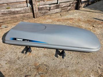 Grand coffre de toit Thule Alpine 900 d'une capacité de 570, Autos : Divers, Coffres de toit, Enlèvement, Comme neuf
