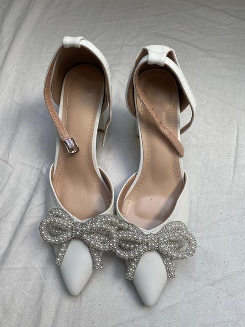 Trouwhakken, Kleding | Dames, Schoenen, Gedragen, Schoenen met lage hakken, Wit, Ophalen of Verzenden