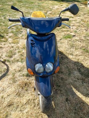 Yamaha Neos brommer voor onderdelen of te herstellen  beschikbaar voor biedingen