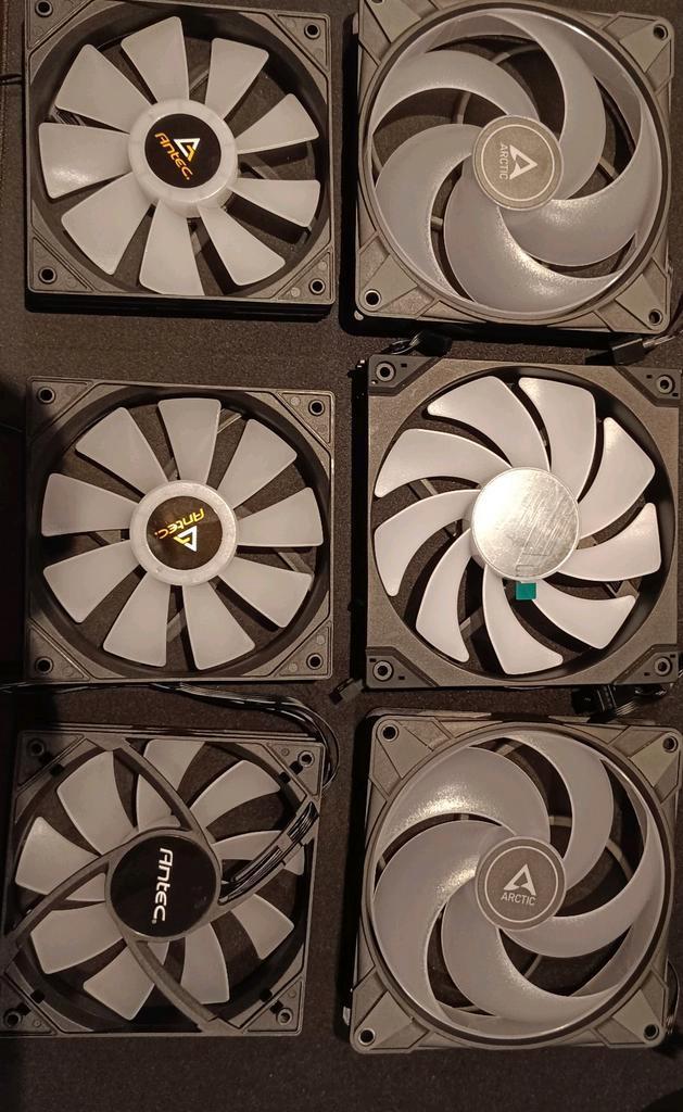 ARGB  fans 140 en 120 mm, Computers en Software, Overige Computers en Software, Zo goed als nieuw, Ophalen of Verzenden