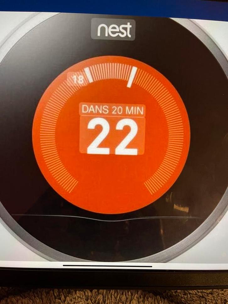 Nest Thermostaat V3 compleet nieuw in zijn verpakking 98€, Doe-het-zelf en Bouw, Thermostaten, Nieuw, Verzenden