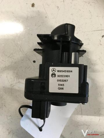 Mercedes A klasse 2006 2.0 D Lichtschakelaar beschikbaar voor biedingen
