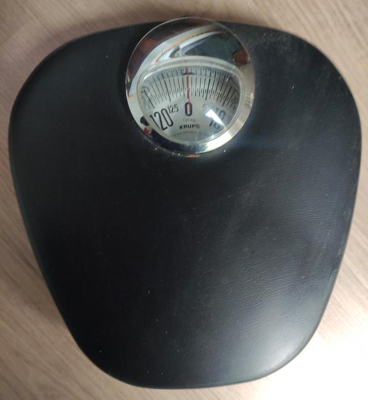 Weegschaal Analoog, merk Krups, Elektronische apparatuur, Weegschalen, Zo goed als nieuw, Analoog, Personenweegschaal, 100 kg of meer