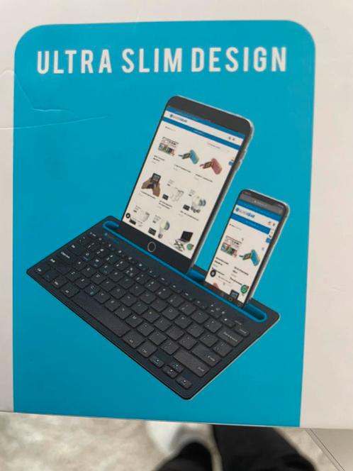 Silvergear 8711568022824, Computers en Software, Tablet-hoezen, Zo goed als nieuw, Ophalen of Verzenden