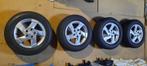 Dacia Duster winterwielen, Dunlop M+S-banden onder de 3000, Ophalen, 215 mm, 16 inch, Banden en Velgen