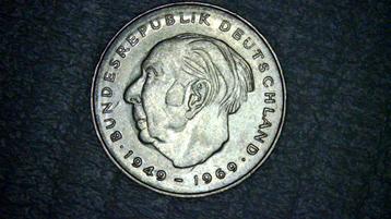 2 Deutsche Mark Theodor Heuss, 1982D, Duitsland beschikbaar voor biedingen