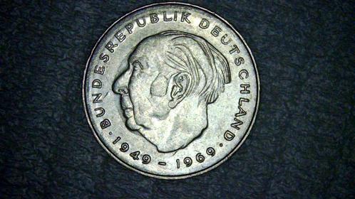 2 Deutsche Mark Theodor Heuss, 1982D, Duitsland, Postzegels en Munten, Munten | Europa | Niet-Euromunten, Duitsland, Ophalen of Verzenden