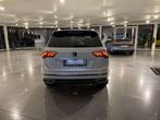 Volkswagen Tiguan 3x R-LINE * IQ LED * PLUG IN HYBRIDE * CAR, Auto's, Gebruikt, 4 cilinders, Alcantara, Wit