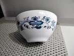 Grote Arcopal schaal Aster met blauw bloemdecor, h 7cm, Antiek en Kunst, Ophalen of Verzenden