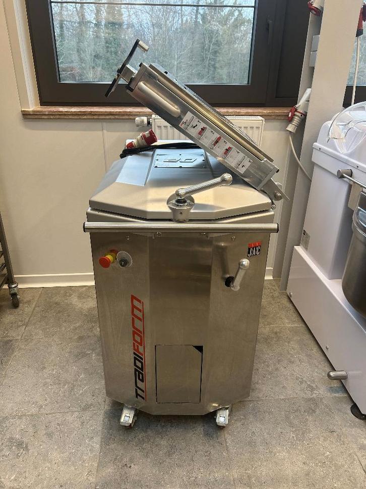 JAC TRADIFORM (2024) — Click & Cut — 400V driefasig, Zakelijke goederen, Horeca | Food, Brood en Banket, Ophalen