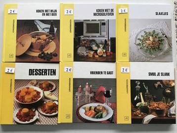 11 kookboeken aan 2 euro en 15 aan 1,50 euro beschikbaar voor biedingen