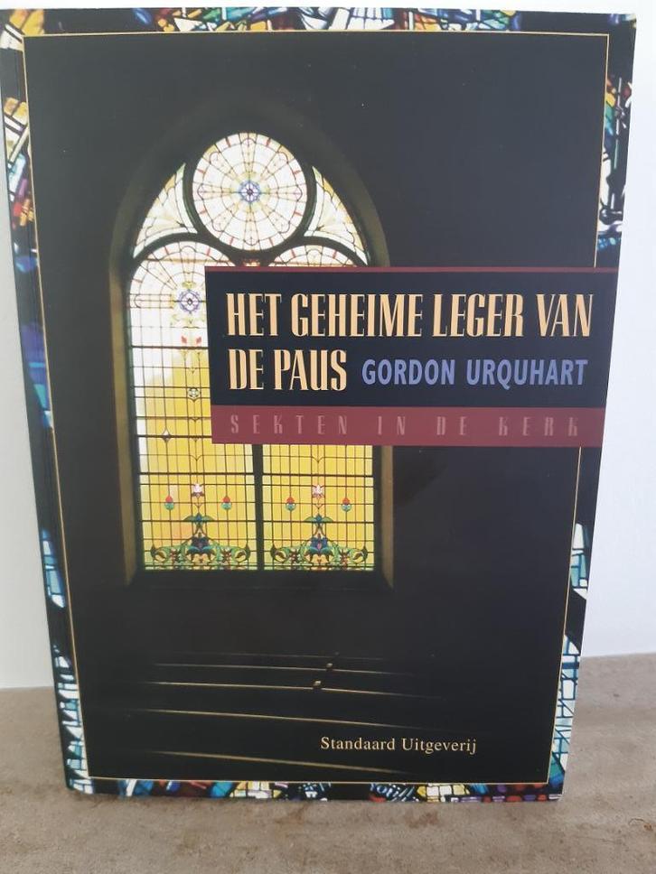 Het geheime leger van de paus -Als nieuw - 15 euro, Boeken, Godsdienst en Theologie, Zo goed als nieuw, Christendom | Katholiek