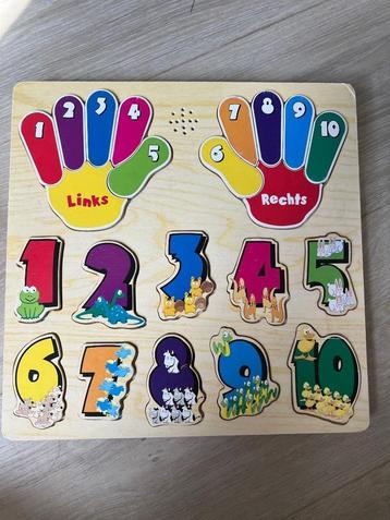 Verschillende kinderpuzzels - hout  beschikbaar voor biedingen