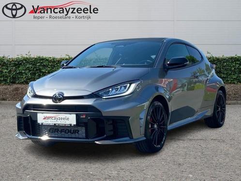 Toyota Yaris GR 1.6i MT+red interior accent, Auto's, Toyota, Yaris, Adaptive Cruise Control, Airbags, Airconditioning, Bluetooth