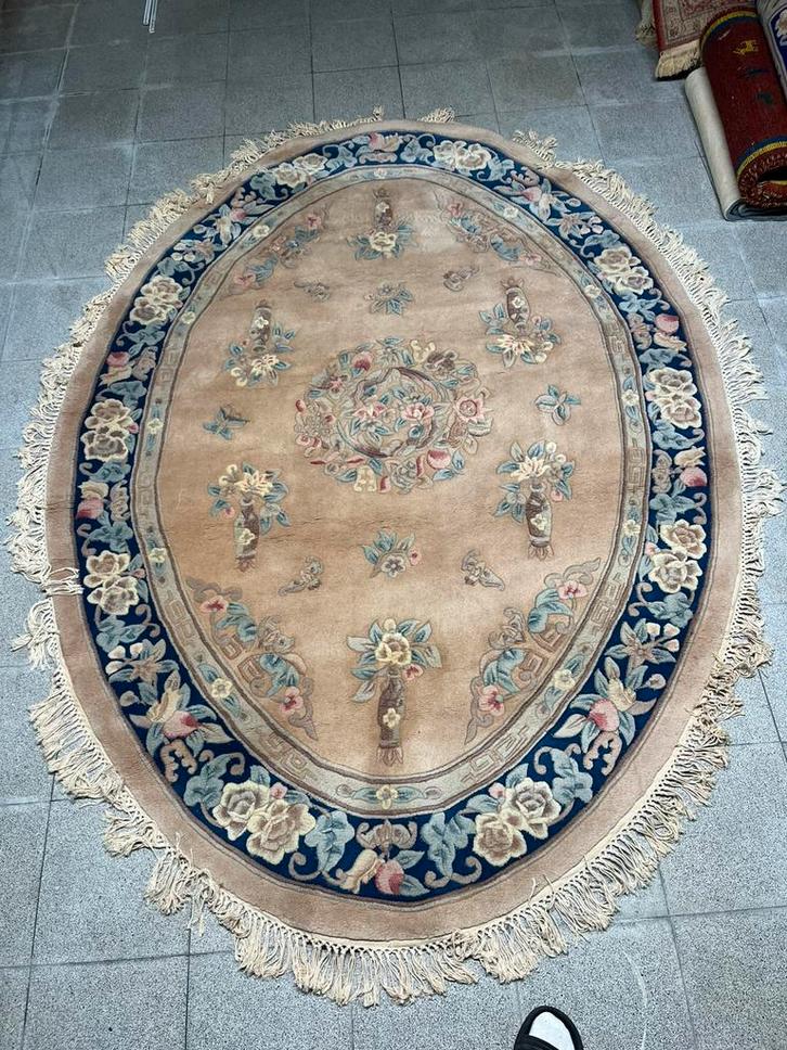 Ovaal klassiek tapijt met bloemenmotief – wol, Maison & Meubles, Ameublement | Tapis & Moquettes, Comme neuf, Enlèvement