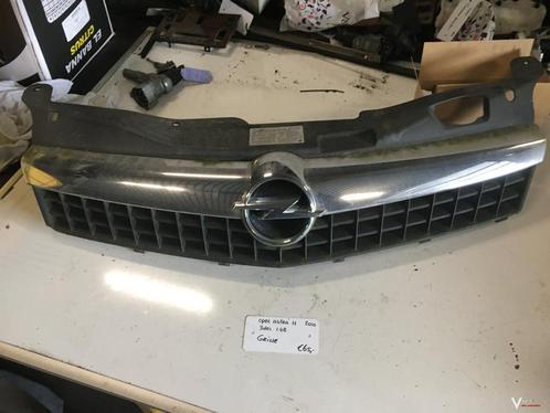 Opel Astra H Coupe 2010 1.4 B Grille, Auto-onderdelen, Overige Auto-onderdelen, Gebruikt, Ophalen